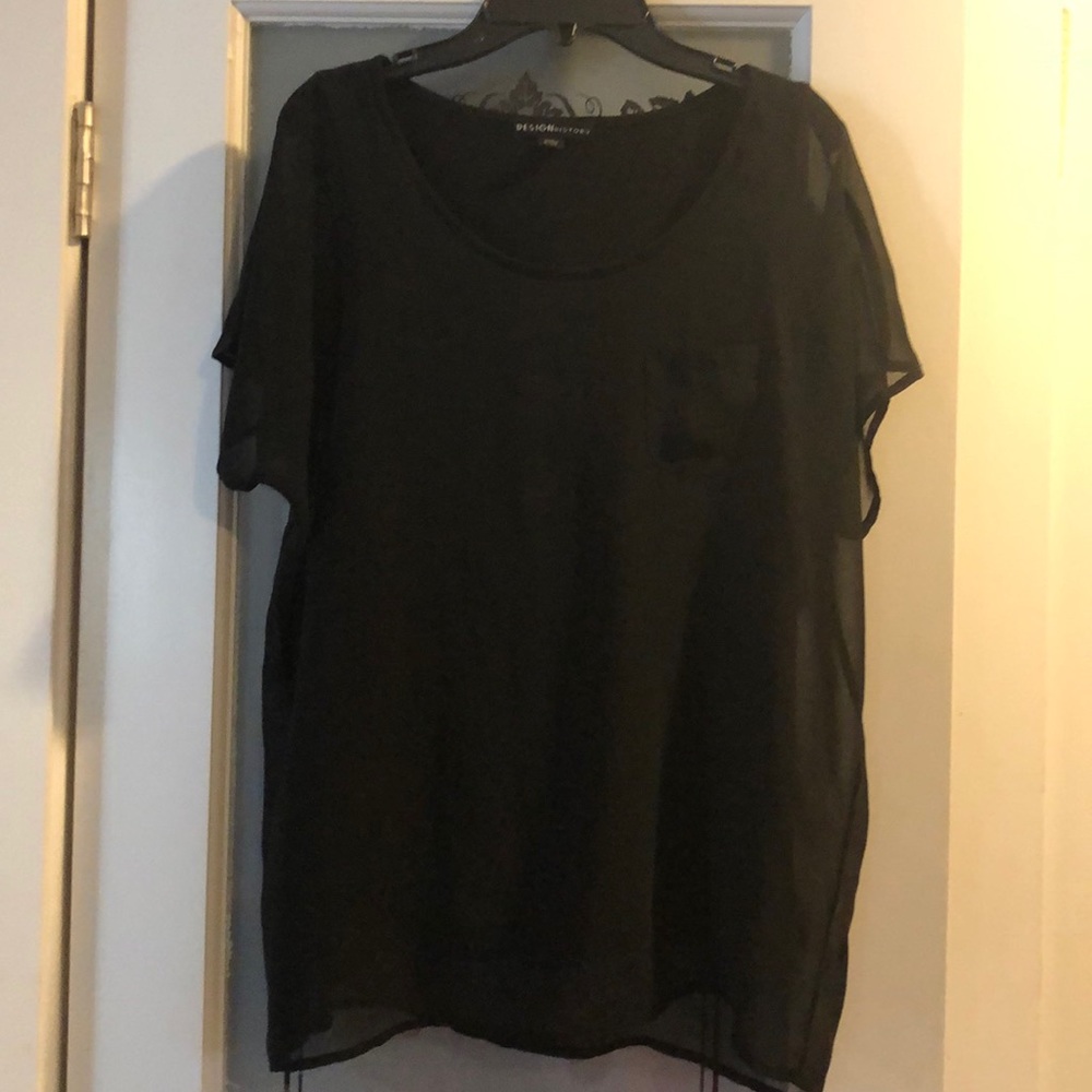 Cute black top size Small